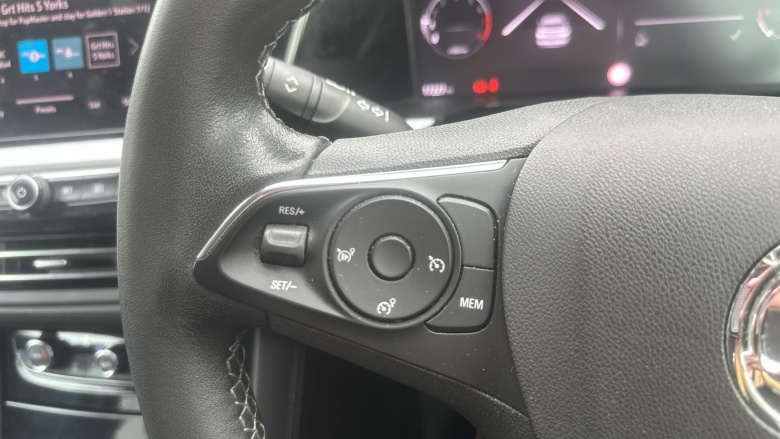 Vauxhall Grandland 1.2 Turbo SRi 5dr Petrol Hatchback